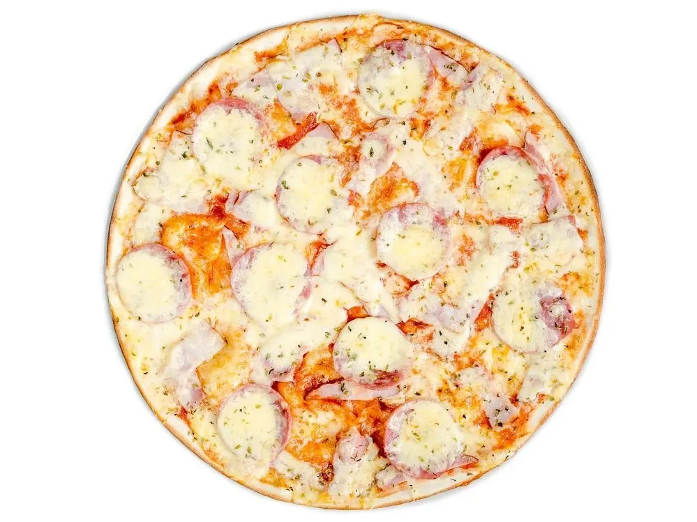 Āzīša pica ar tomātu mērci, sieru, šķiņķi, salami, bekonu un oregano.